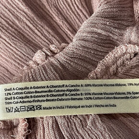 Free People Intimately Small Adella Cami Top Mauve Ruffled Crochet Lace Smocked - Picture 10 of 10